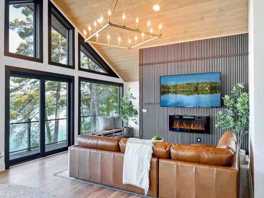 Leo'S Bear Lake Hideaway Kalkaska Εξωτερικό φωτογραφία